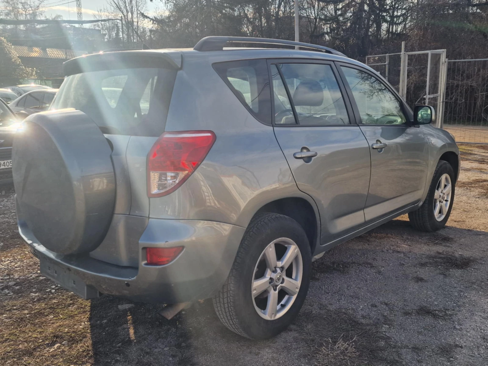 Toyota Rav4 2.0 ръчна - изображение 3