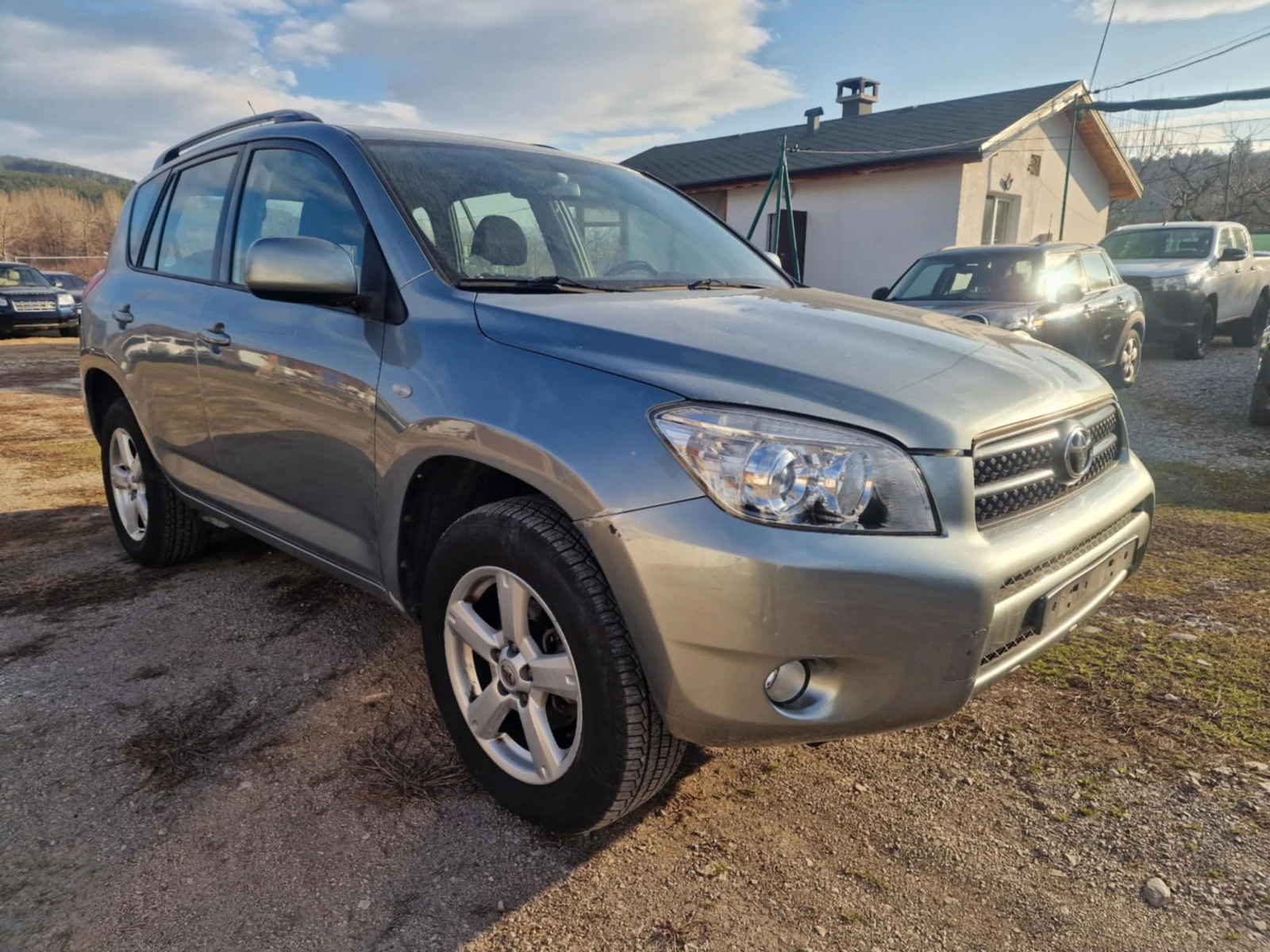 Toyota Rav4 2.0 ръчна - изображение 2