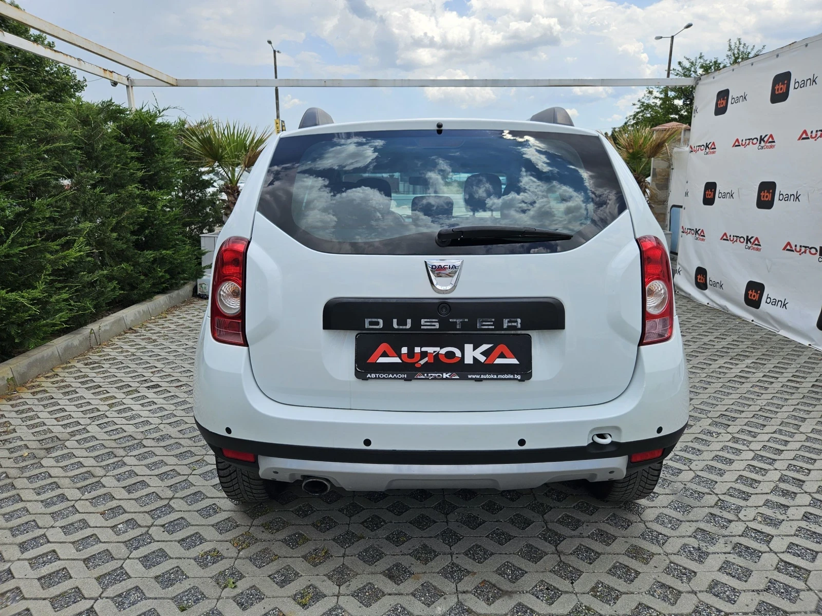 Dacia Duster 1.6I-105кс= ФАБРИЧНА ГАЗ= ПАРКТРОНИК= КЛИМАТИК - изображение 4