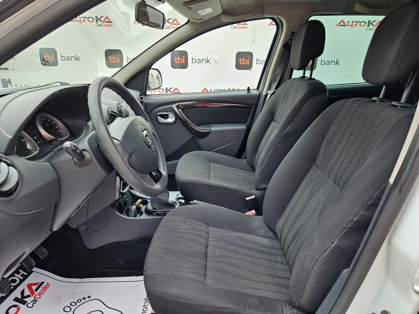 Dacia Duster 1.6I-105кс= ФАБРИЧНА ГАЗ= ПАРКТРОНИК= КЛИМАТИК - изображение 7