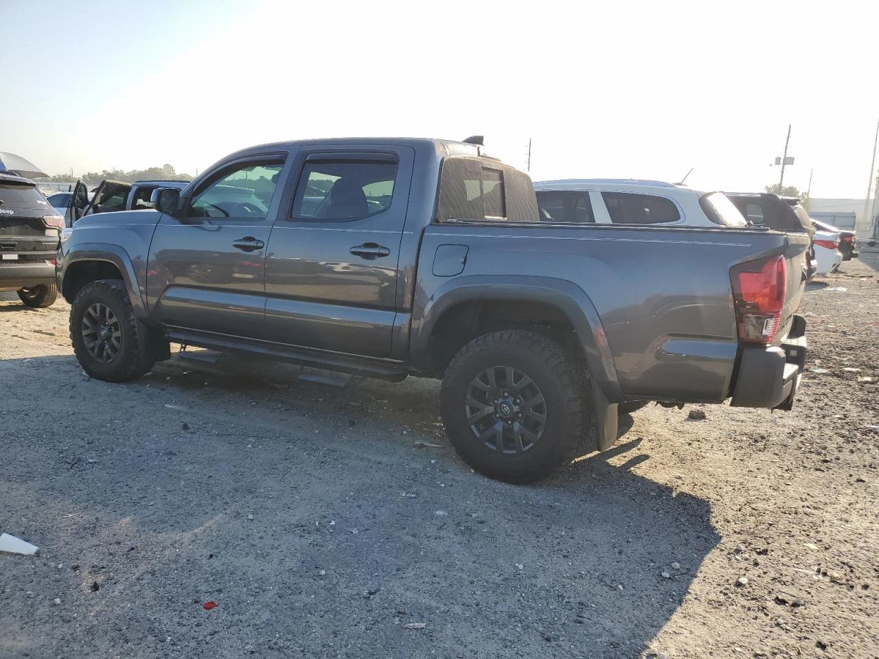 Toyota Tacoma DOUBLE CAB - изображение 6