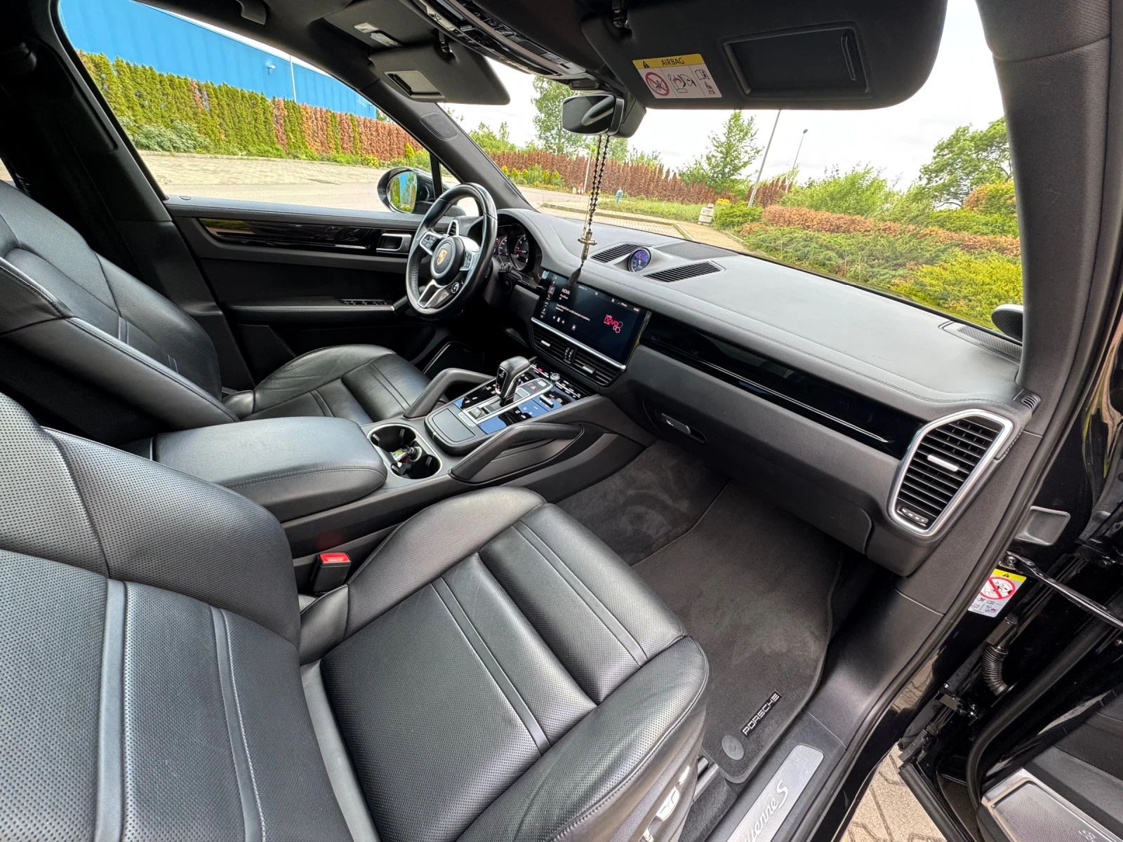 Porsche Cayenne Platinum Edition.Night Vision/DISTRONIC/VAKUM/360 - изображение 6