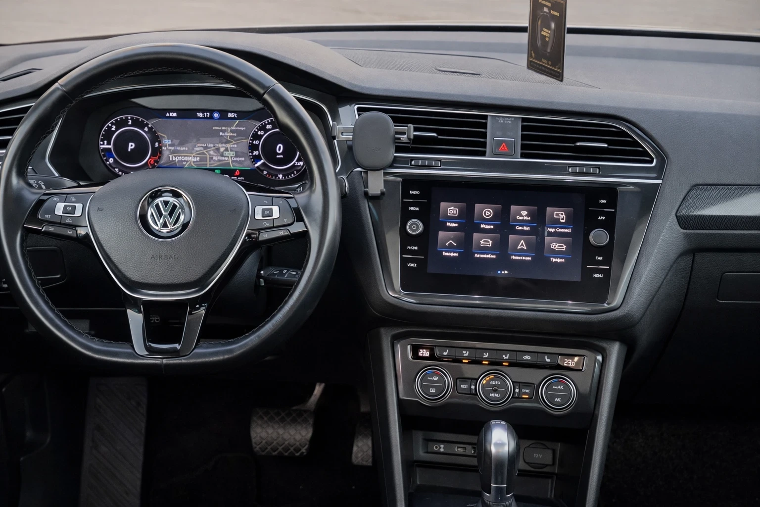 VW Tiguan BiTDI/4X4/DIGITAL/PANO/DISTRONIC - изображение 10