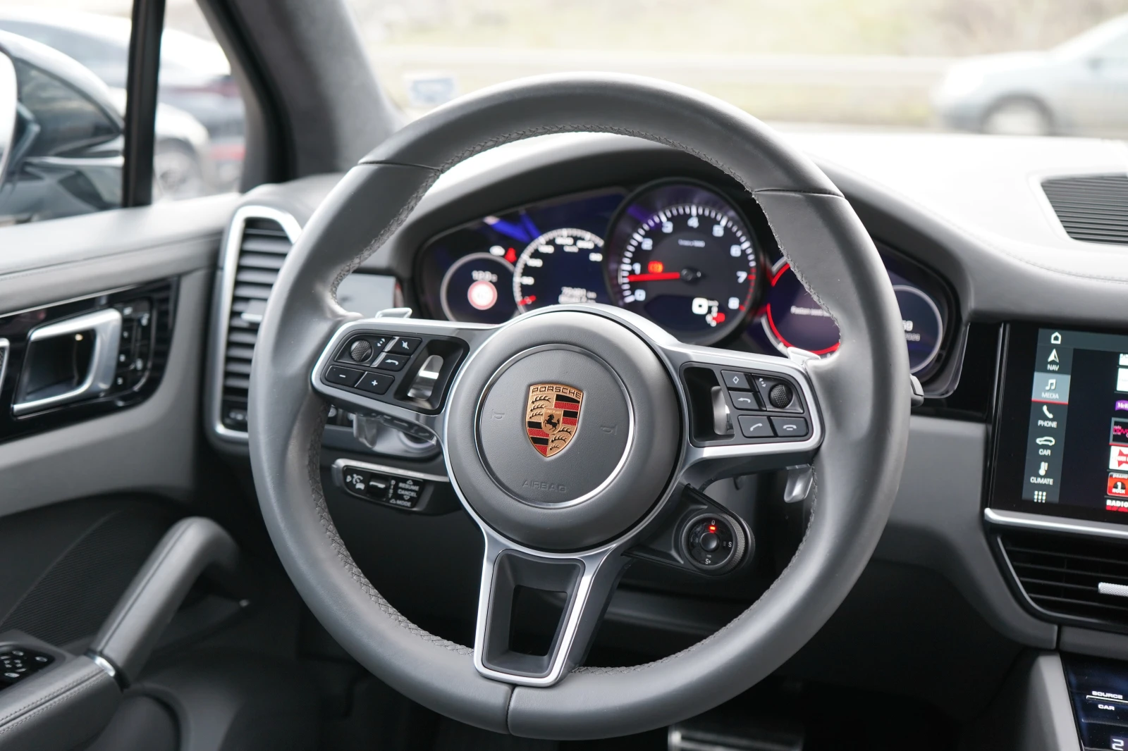 Porsche Cayenne S* PDCC* PSCB* BOSE* 360* KEYLESS* DISTRONIC - изображение 9