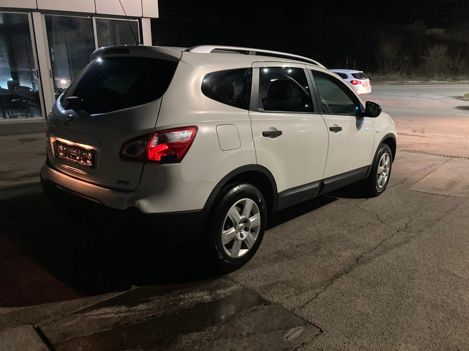 Nissan Qashqai 1.5 DCi 110ks QQ+ 2 MESTA -7 , снимка 3 - Автомобили и джипове - 53749885