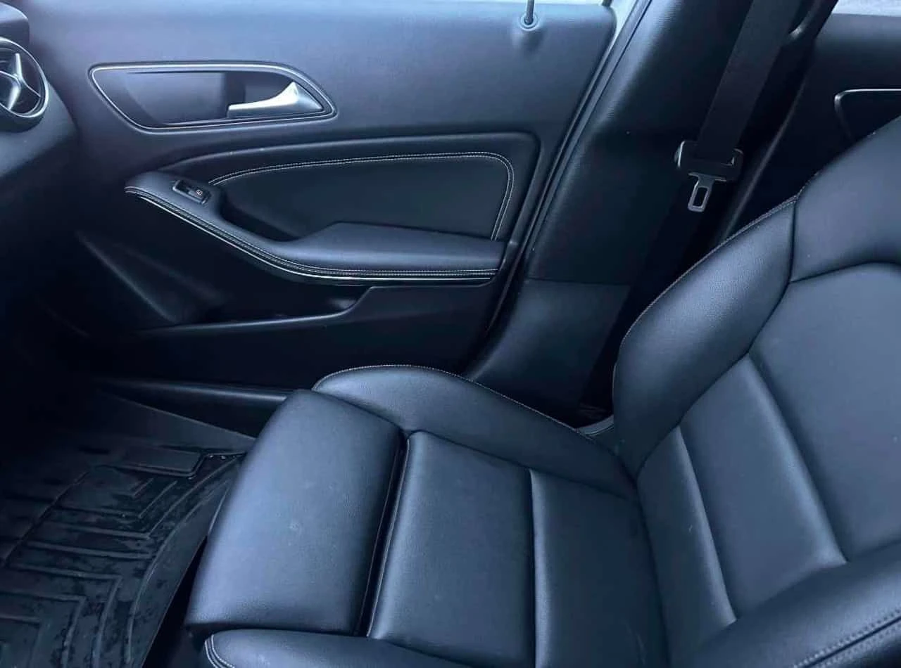 Mercedes-Benz GLA 250 CARFAX/ПАНОРАМА/ПОДГРЕВИ, снимка 11 - Автомобили и джипове - 53934640