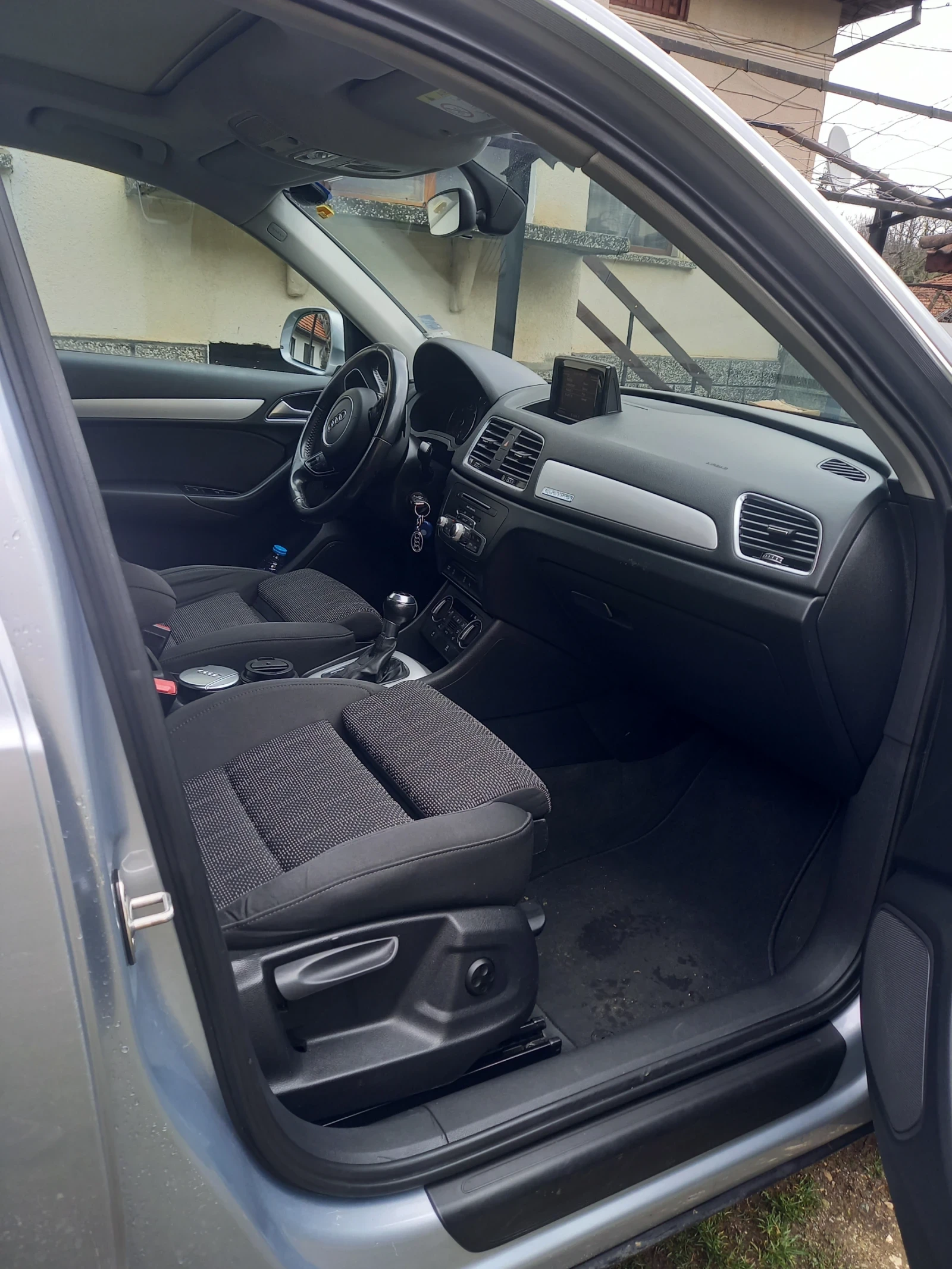 Audi Q3, снимка 6 - Автомобили и джипове - 54022210