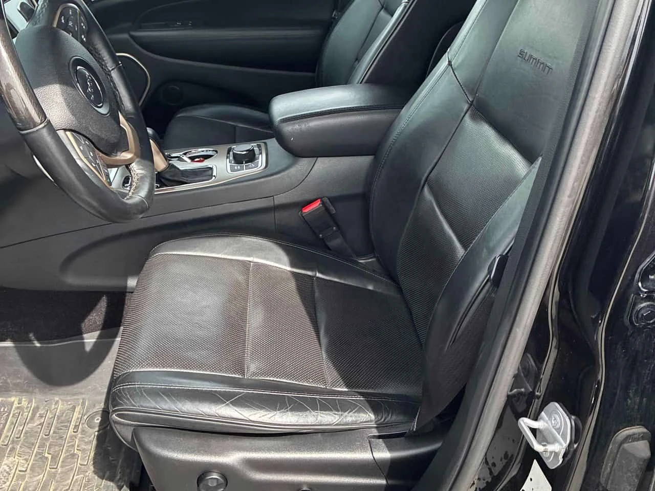 Jeep Grand cherokee SUMMIT * ДИСТРОНИК* ТЕЛЕВИЗОРИ* ОБУДХВНАЕ* ПАНОРАМ, снимка 15 - Автомобили и джипове - 54352874
