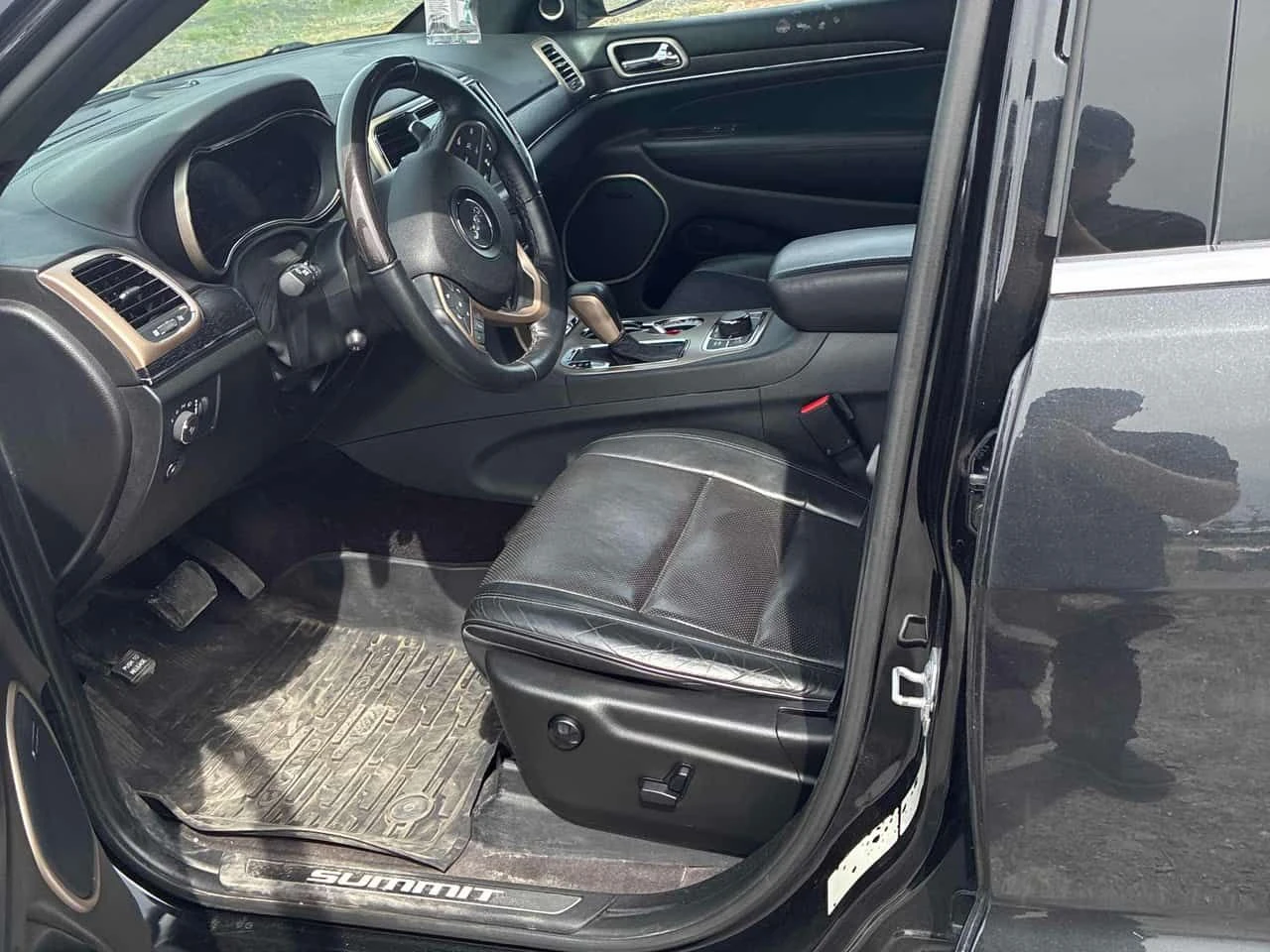 Jeep Grand cherokee SUMMIT * ДИСТРОНИК* ТЕЛЕВИЗОРИ* ОБУДХВНАЕ* ПАНОРАМ, снимка 7 - Автомобили и джипове - 54352874