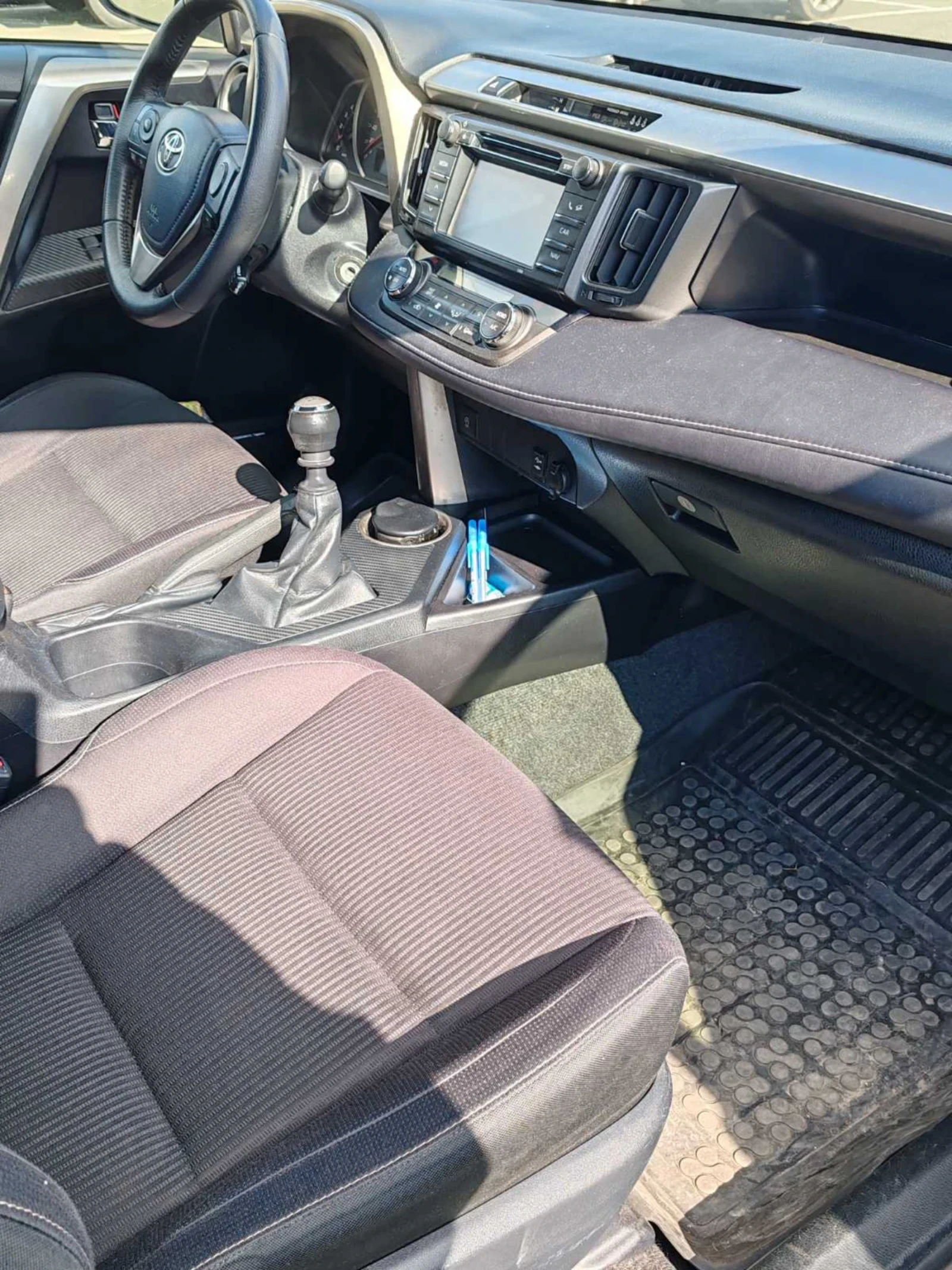 Toyota Rav4 2.0, снимка 5 - Автомобили и джипове - 54511631