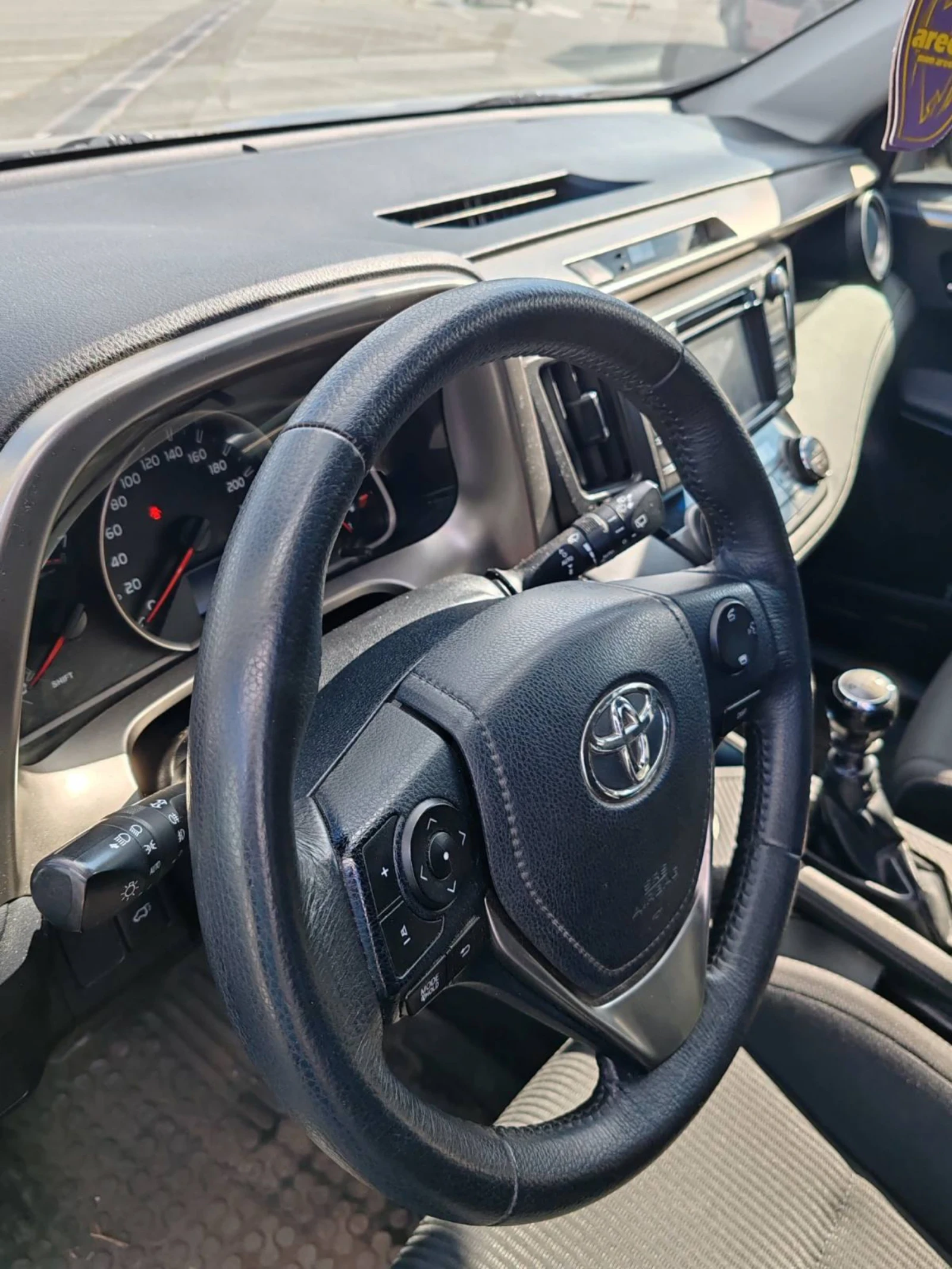 Toyota Rav4 2.0, снимка 3 - Автомобили и джипове - 54511631