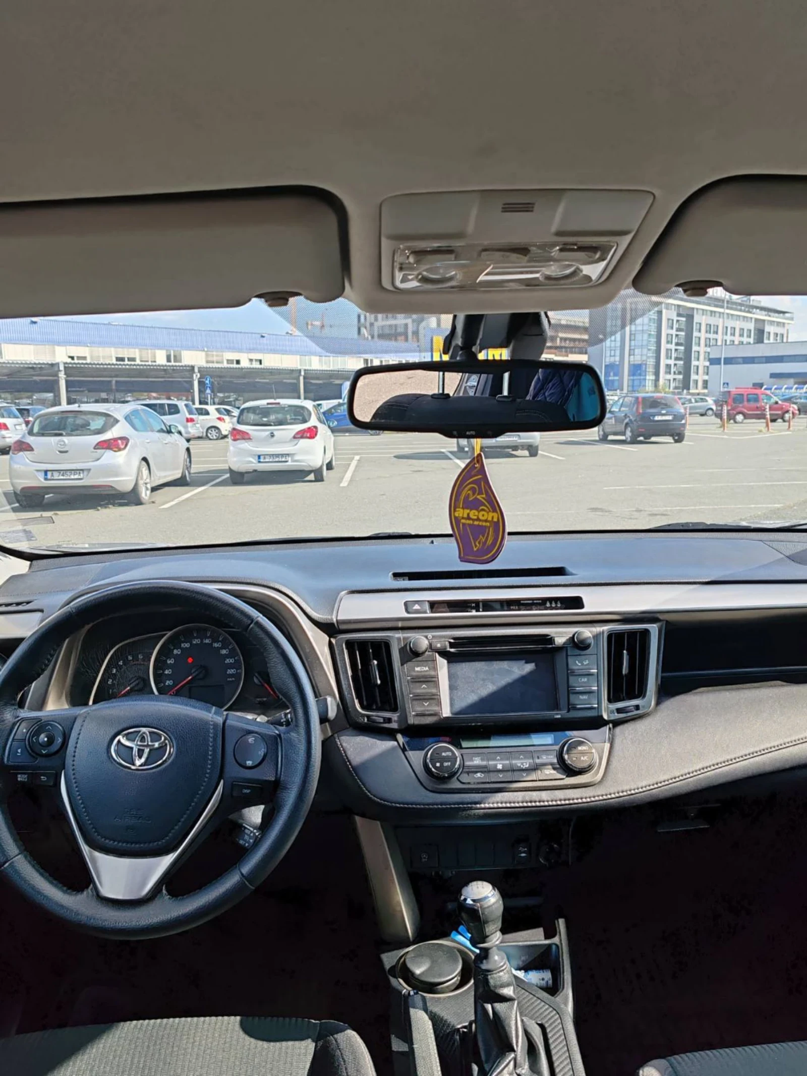 Toyota Rav4 2.0, снимка 4 - Автомобили и джипове - 54511631