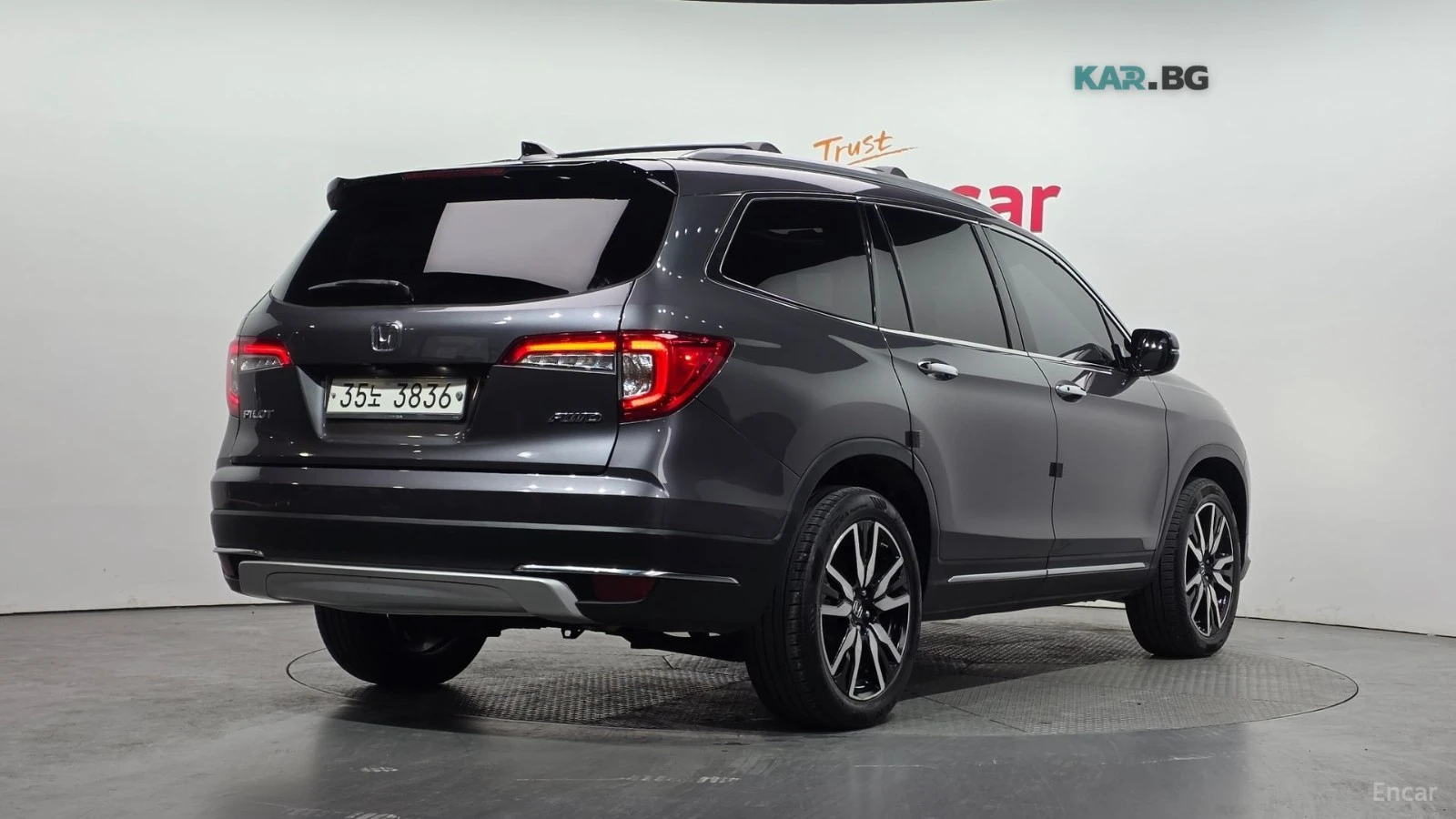 Honda Pilot 3.5 / ПОДГРЕВИ / DISTRONIC / ПАНОРАМА, снимка 2 - Автомобили и джипове - 54833653