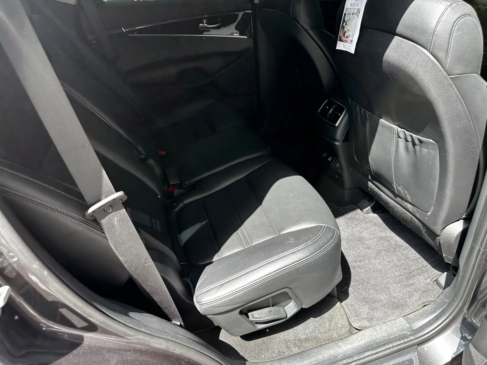 Kia Sorento 2.2CRDI/4x4/ОЧАКВАН ВНОС !!!, снимка 12 - Автомобили и джипове - 55374410