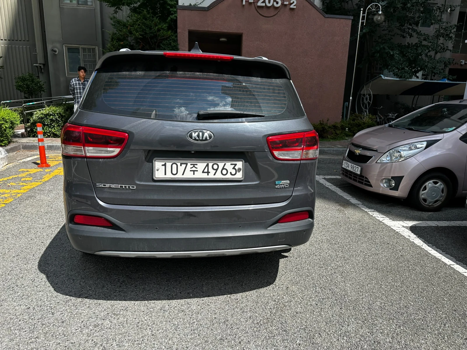 Kia Sorento 2.2CRDI/4x4/ОЧАКВАН ВНОС !!!, снимка 4 - Автомобили и джипове - 55374410