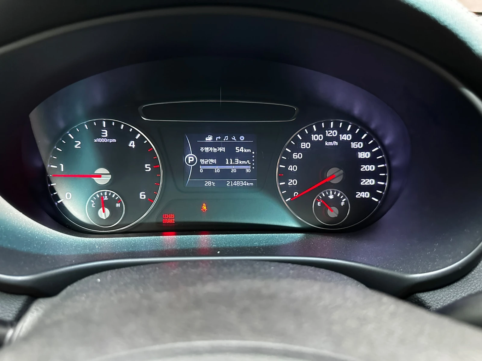 Kia Sorento 2.2CRDI/4x4/ОЧАКВАН ВНОС !!!, снимка 15 - Автомобили и джипове - 55374410