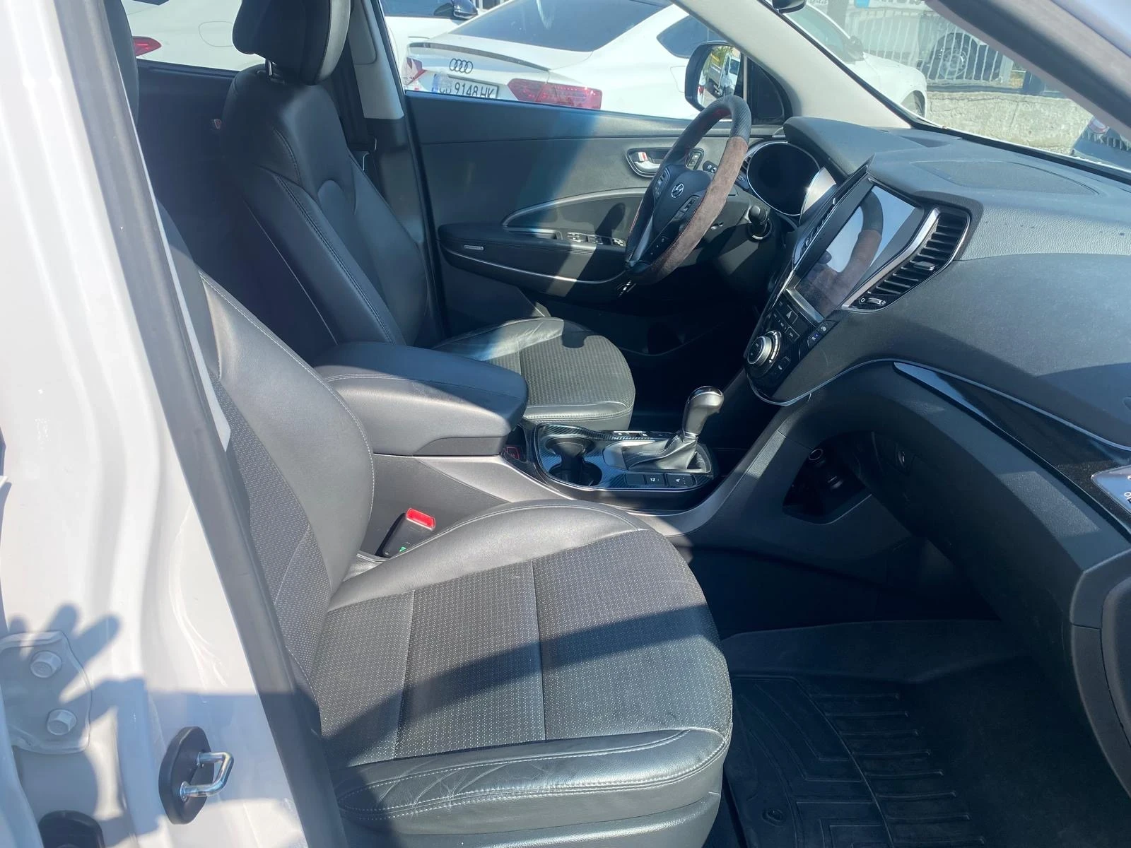 Hyundai Santa fe 129000km* 4WD* КОЖА* КАМЕРА* NAVI* ПОДГРЕВ* 2.2d 1, снимка 14 - Автомобили и джипове - 55451050