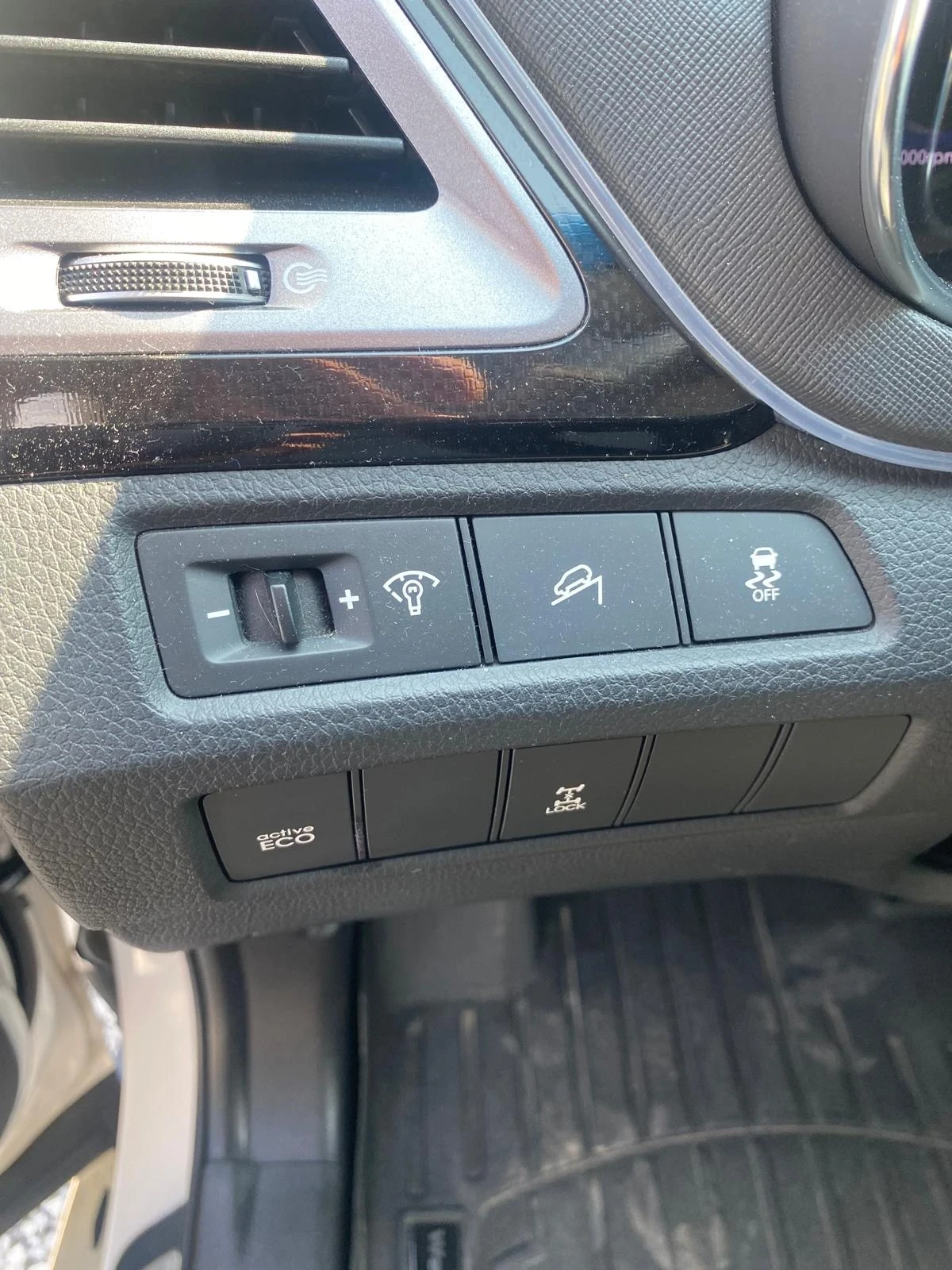 Hyundai Santa fe 129000km* 4WD* КОЖА* КАМЕРА* NAVI* ПОДГРЕВ* 2.2d 1, снимка 15 - Автомобили и джипове - 55451050