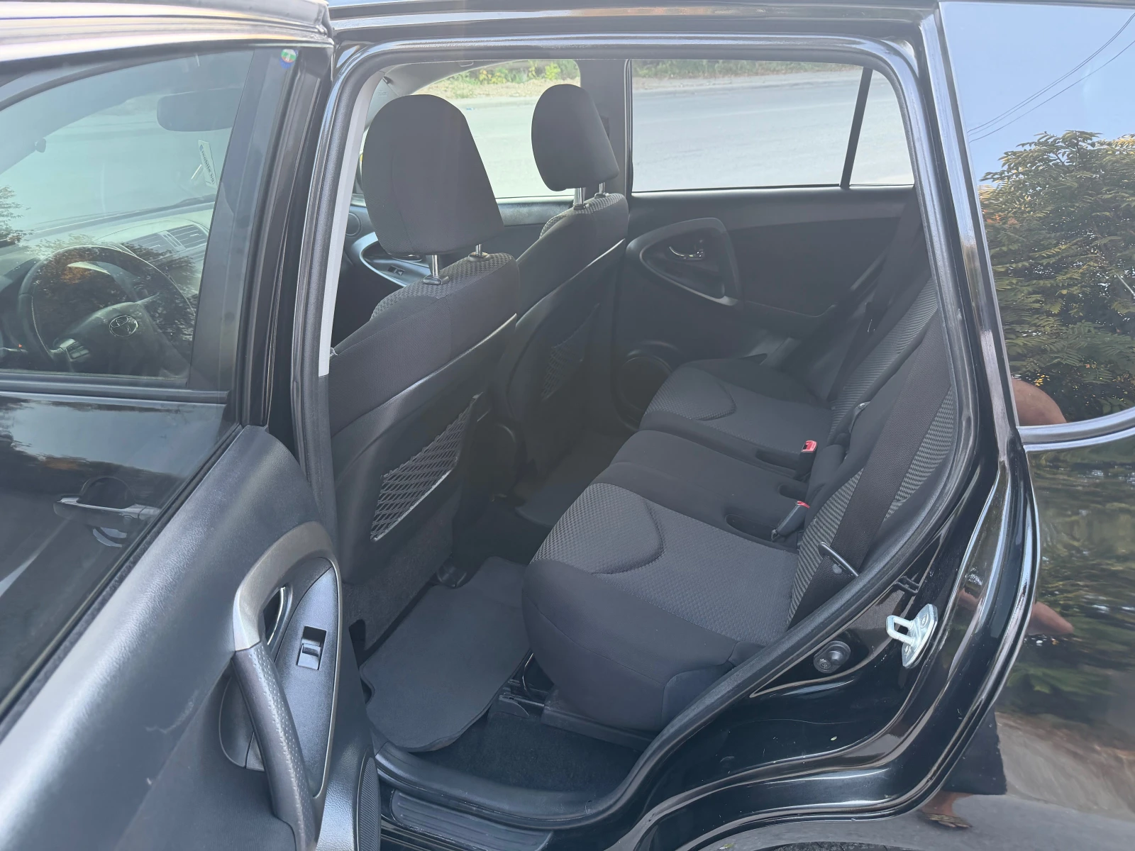 Toyota Rav4 2.0 VALVE, снимка 9 - Автомобили и джипове - 56164832