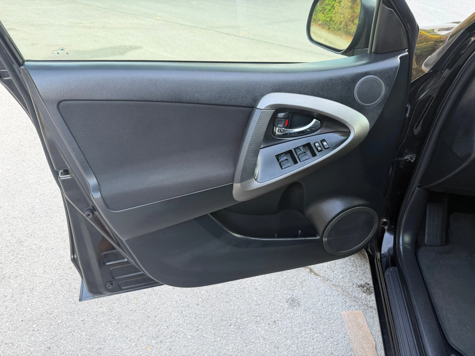 Toyota Rav4 2.0 VALVE, снимка 8 - Автомобили и джипове - 56164832