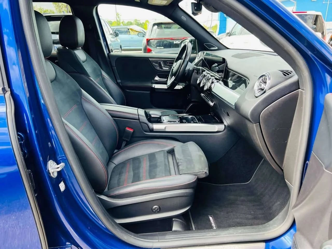 Mercedes-Benz GLB, снимка 14 - Автомобили и джипове - 56686917