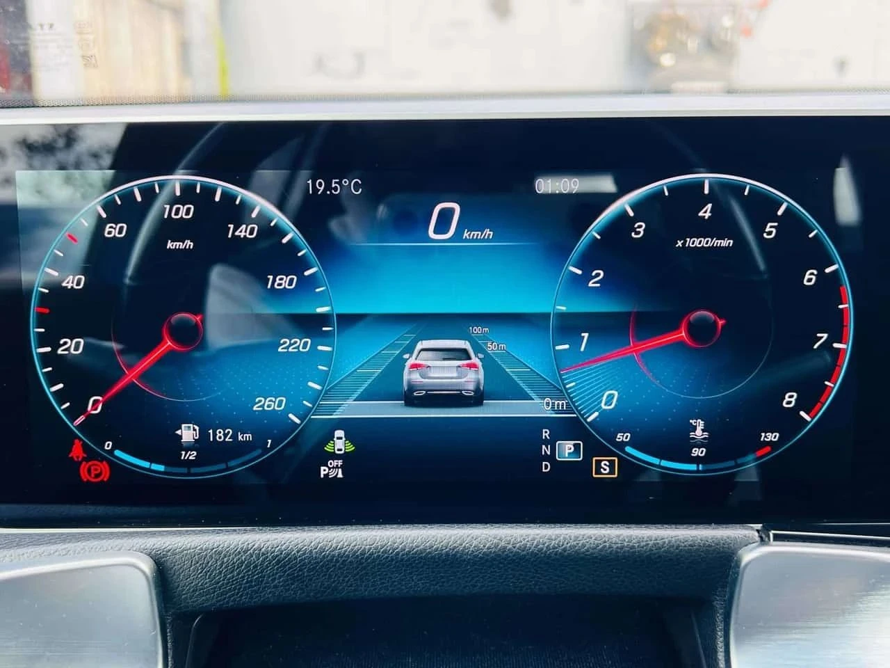 Mercedes-Benz GLB, снимка 10 - Автомобили и джипове - 56686917