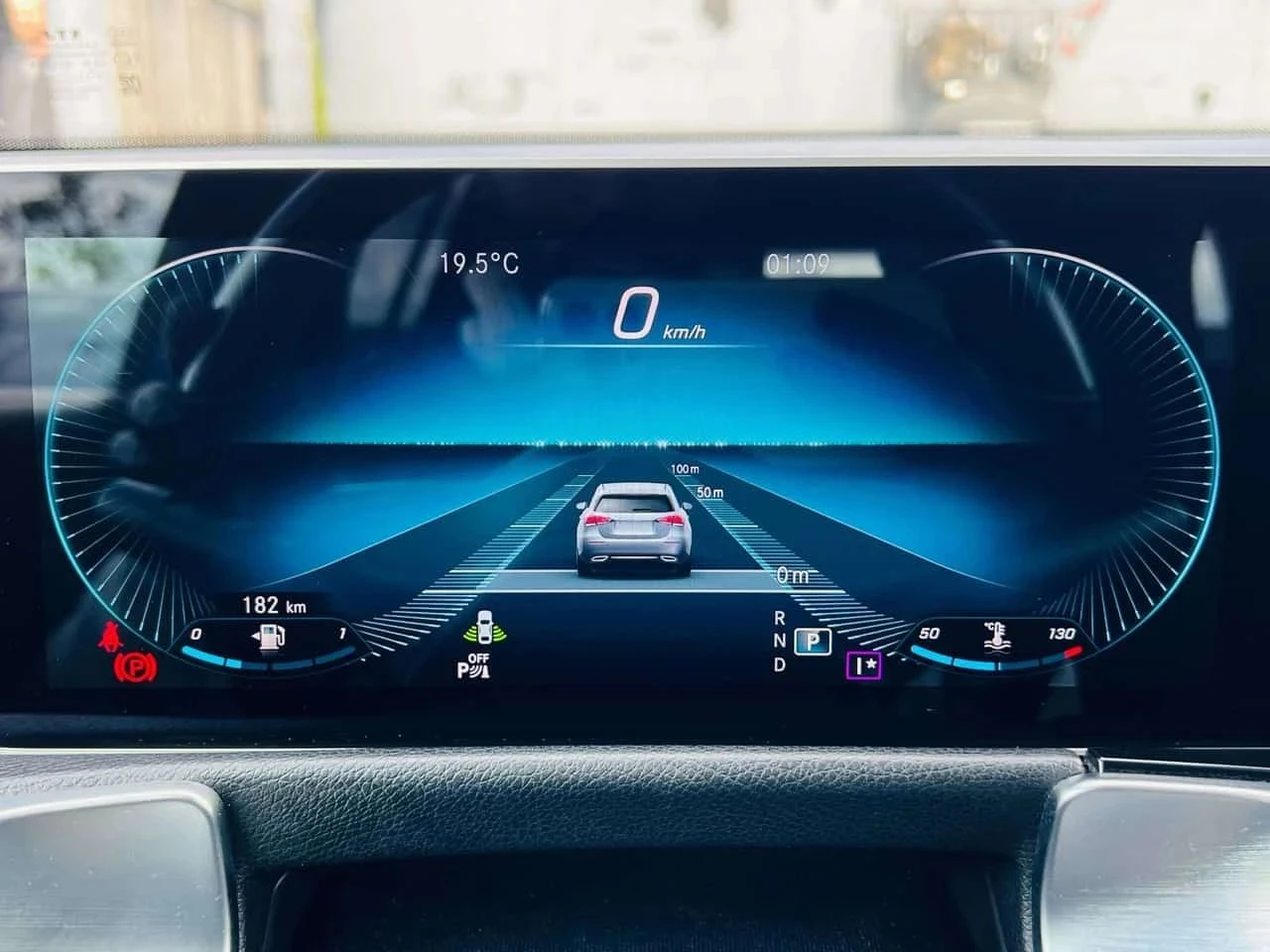 Mercedes-Benz GLB, снимка 11 - Автомобили и джипове - 56686917