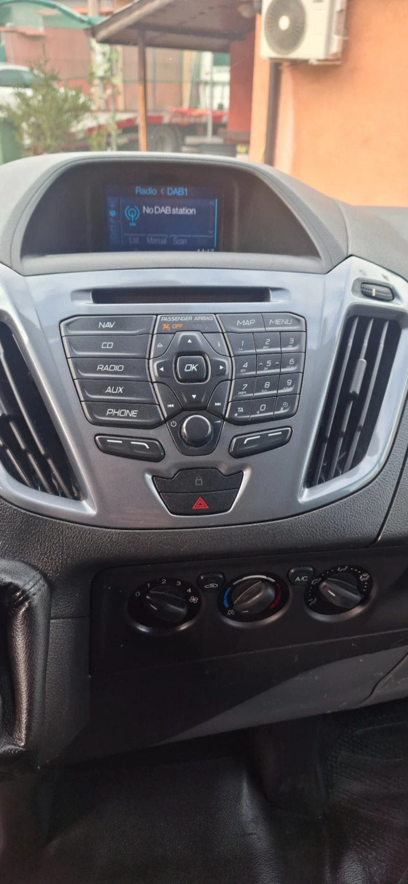 Ford Transit Custom 2.2 , снимка 12 - Бусове и автобуси - 52370242