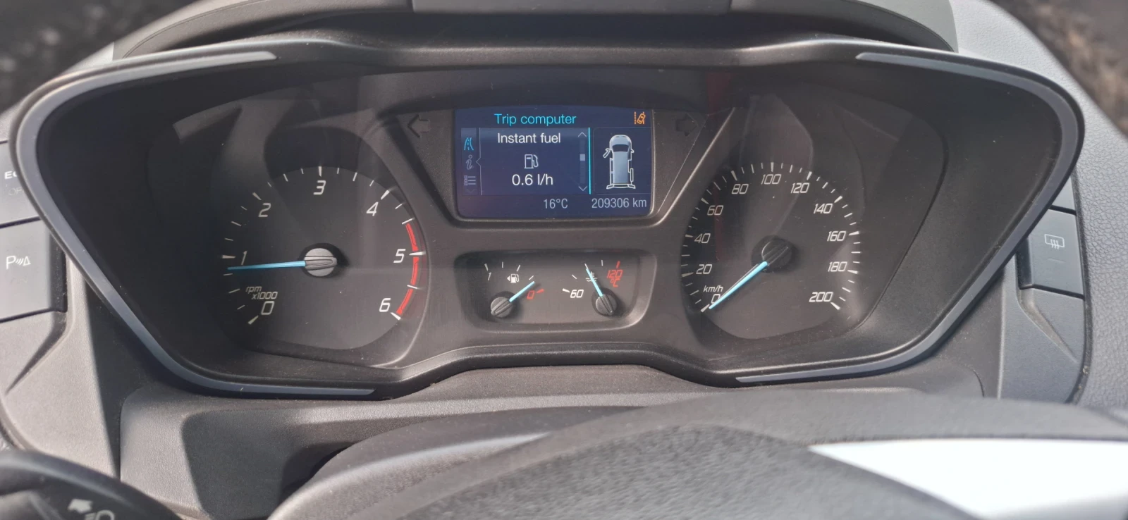 Ford Transit Custom 2.2  | Mobile.bg   10