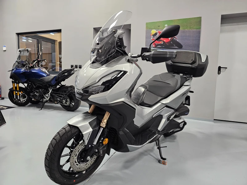 Honda X-ADV 350ie, ABS-TCS, 11.2022г., снимка 7 - Мотоциклети и мототехника - 49205018