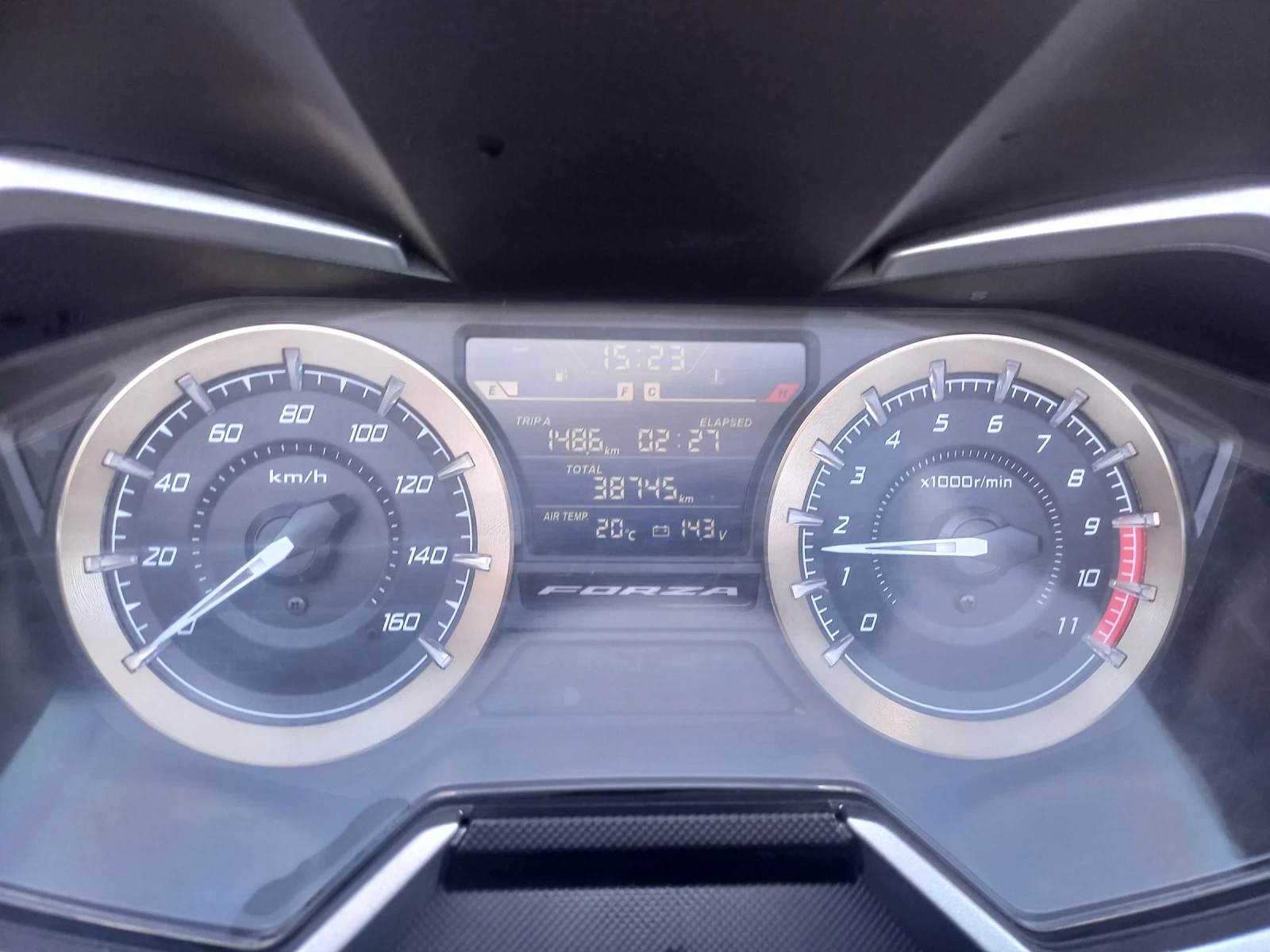 Honda Forza 350 ABS TC LED - изображение 9