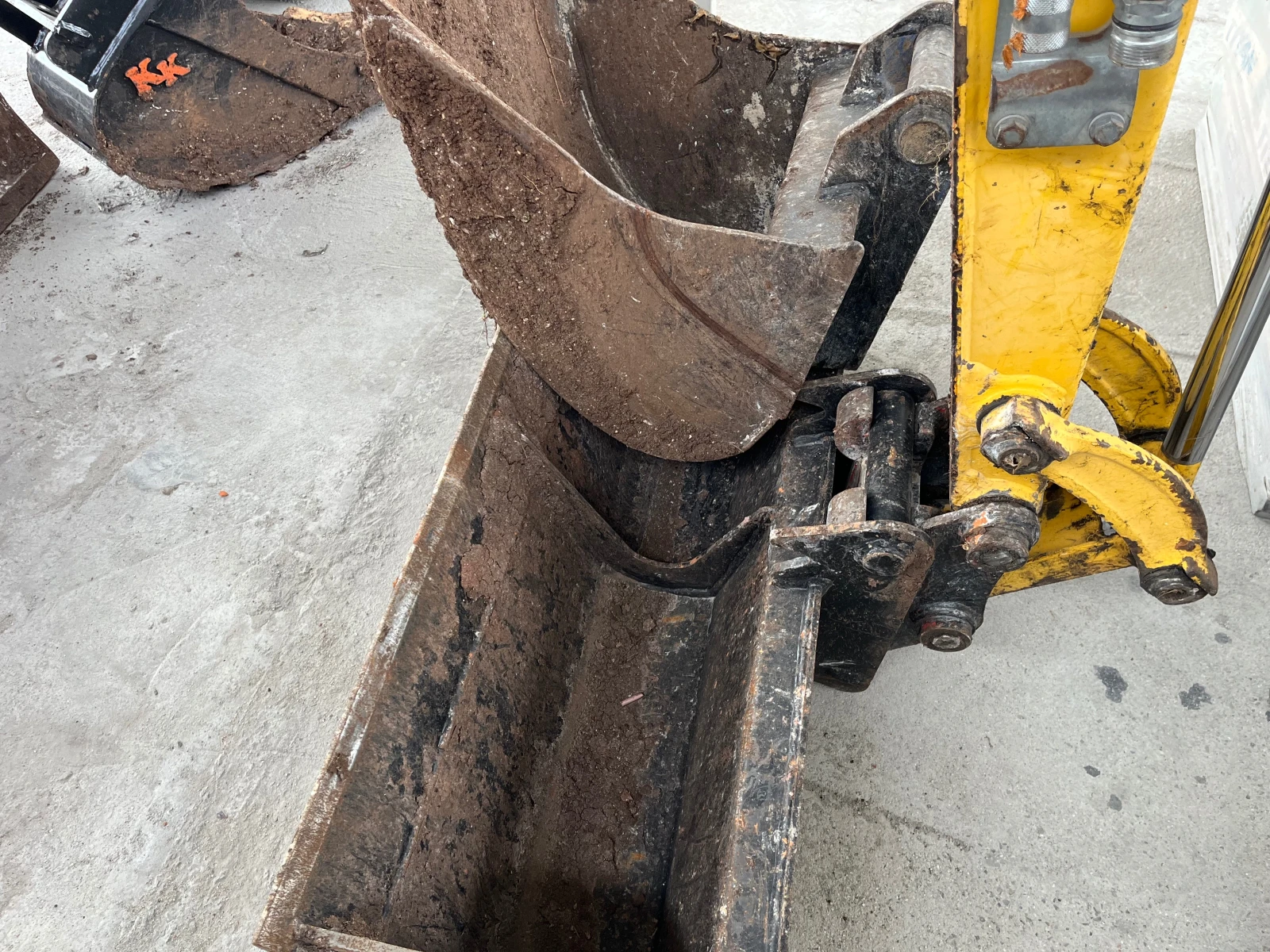 Багер Komatsu PC 35 MR, снимка 6 - Индустриална техника - 54099597