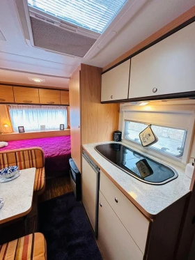 Каравана Burstner Premio 480 TK , снимка 13