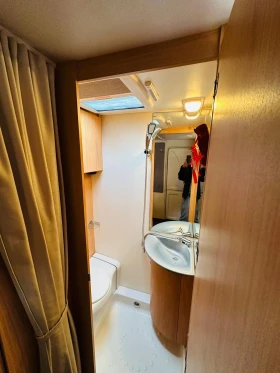 Каравана Burstner Premio 480 TK , снимка 15