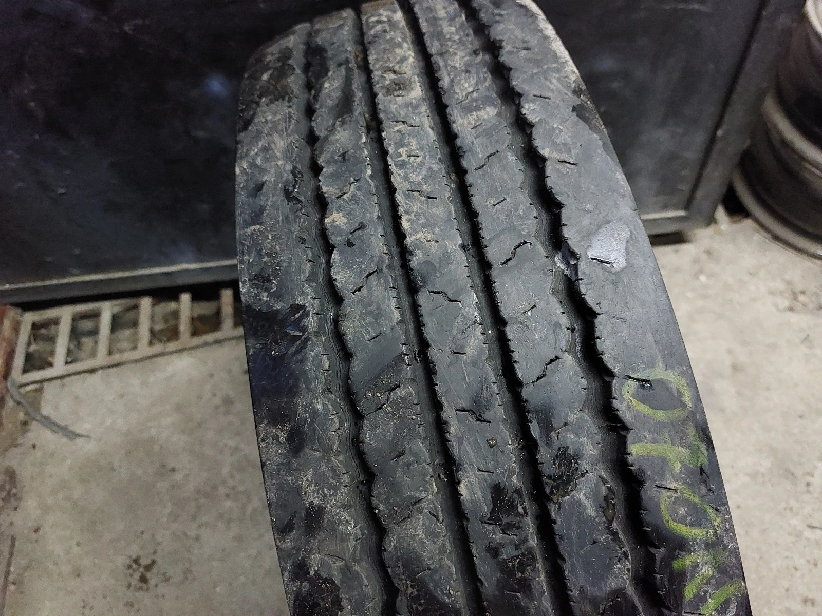  215/75R17.5 | Mobile.bg   1