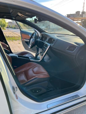 Volvo V60 D6 AWD, снимка 8