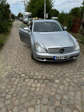     Mercedes-Benz CLS 320