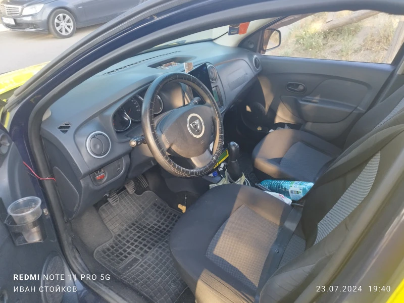 Dacia Sandero 1.5 DCI, снимка 8 - Автомобили и джипове - 46675525