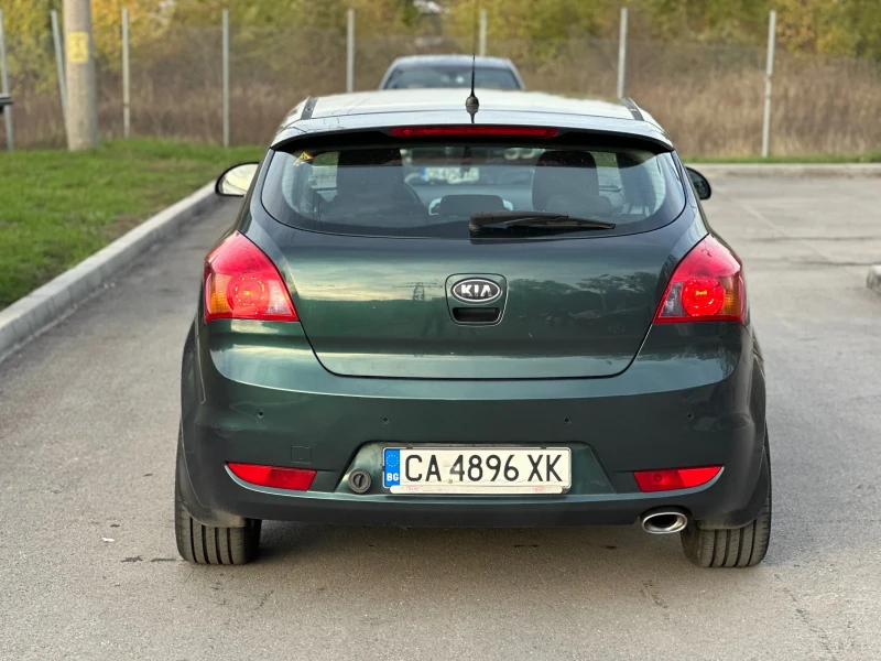 Kia Ceed Газ/Бензин, снимка 11 - Автомобили и джипове - 47584644