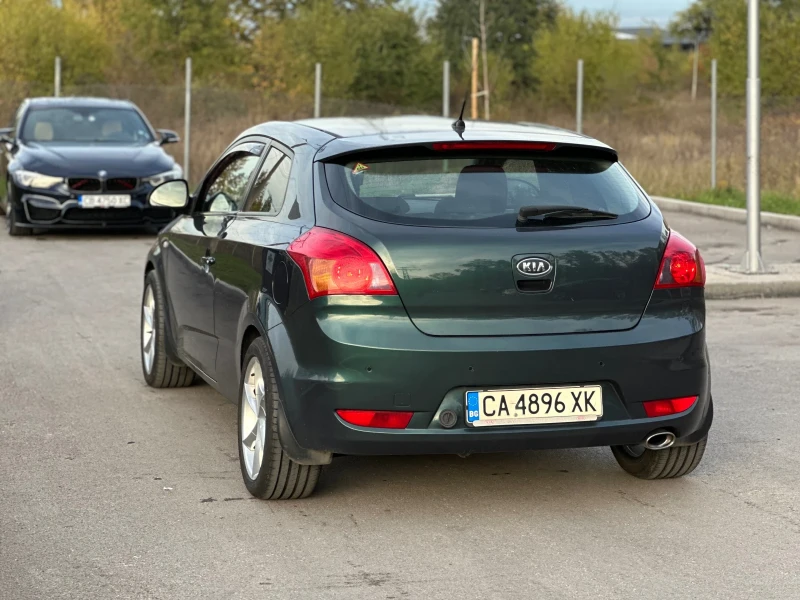 Kia Ceed Газ/Бензин, снимка 10 - Автомобили и джипове - 47584644