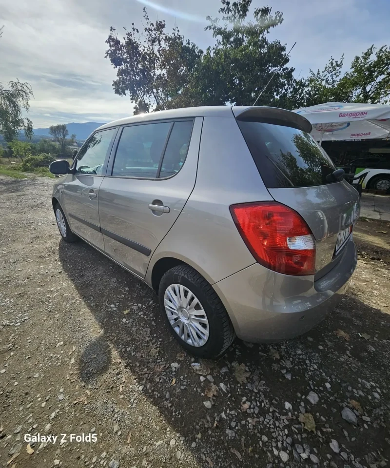 Skoda Fabia, снимка 5 - Автомобили и джипове - 47510119