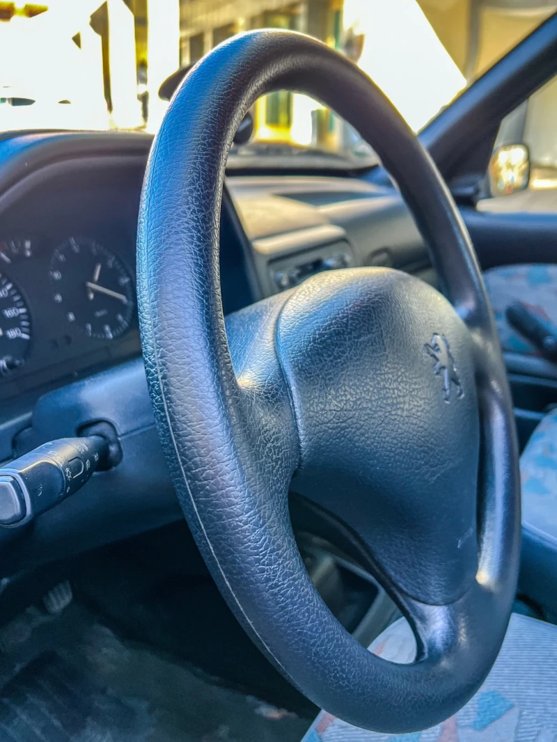 Peugeot 106, снимка 12 - Автомобили и джипове - 51648567