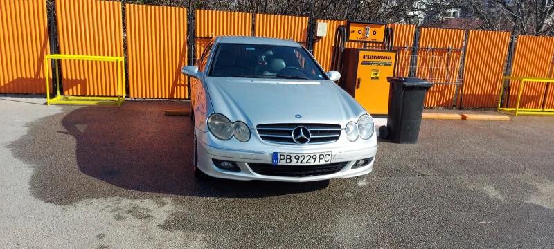 Mercedes-Benz CLK, снимка 2 - Автомобили и джипове - 48577245