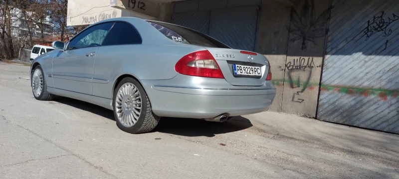 Mercedes-Benz CLK, снимка 9 - Автомобили и джипове - 48577245