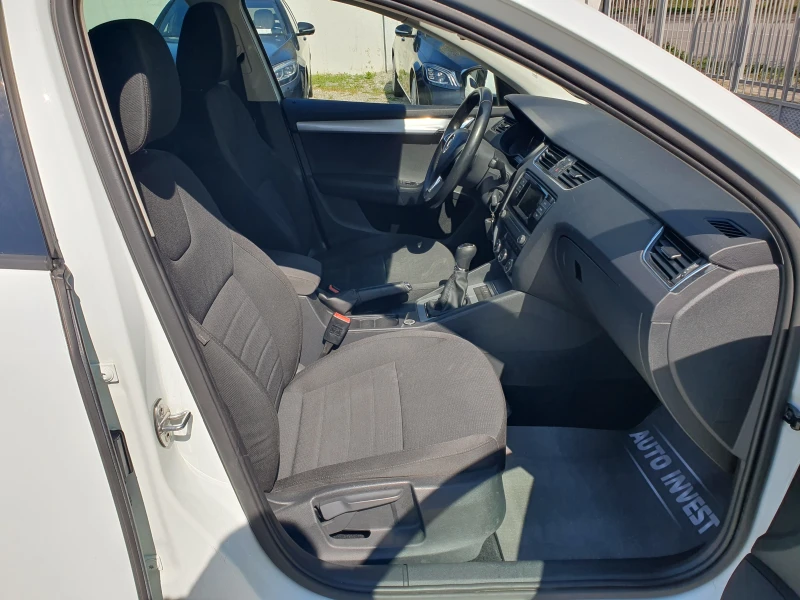 Skoda Octavia 1.6/110KS, снимка 14 - Автомобили и джипове - 49810152