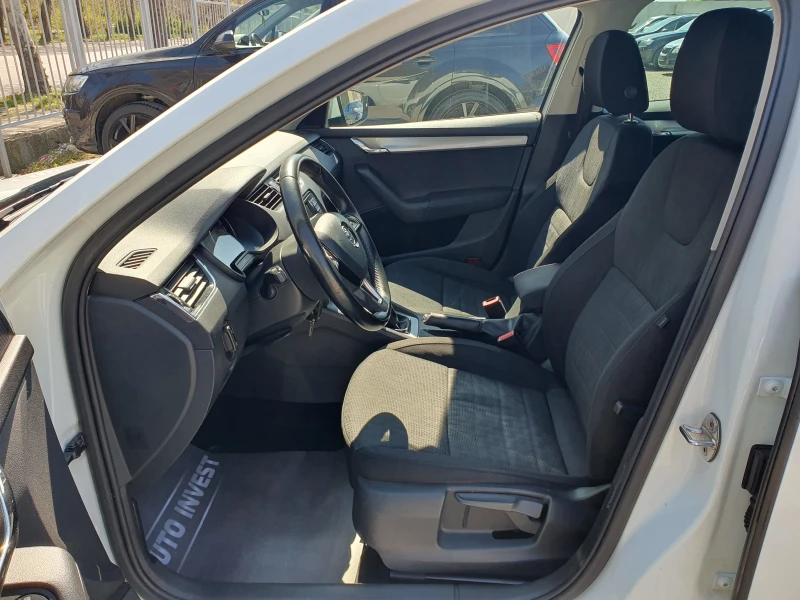 Skoda Octavia 1.6/110KS, снимка 9 - Автомобили и джипове - 49810152