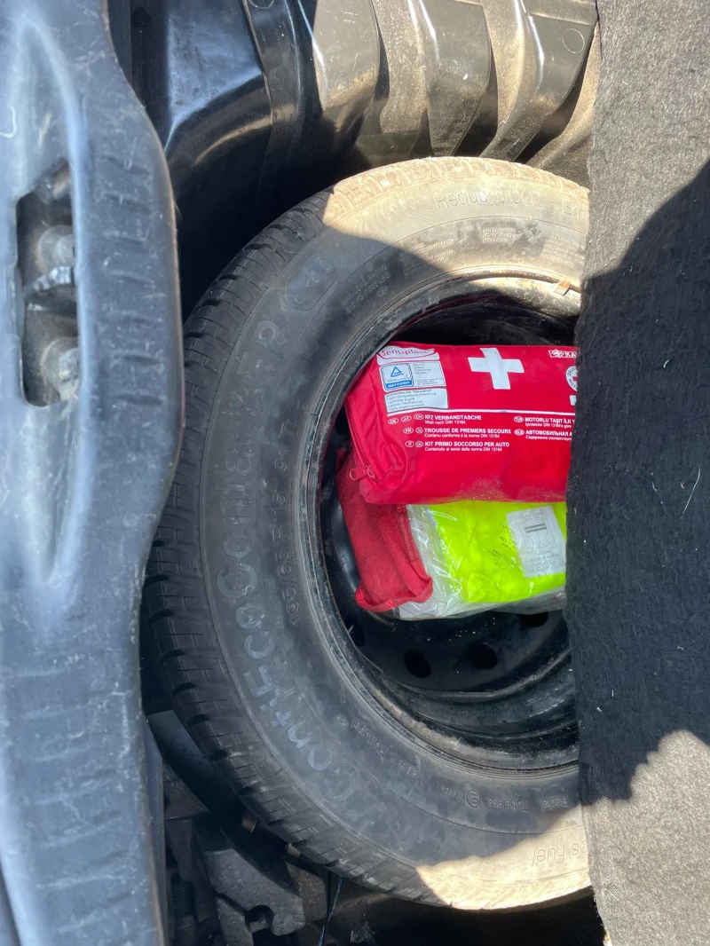 Renault Megane Задна камера , снимка 14 - Автомобили и джипове - 52039052