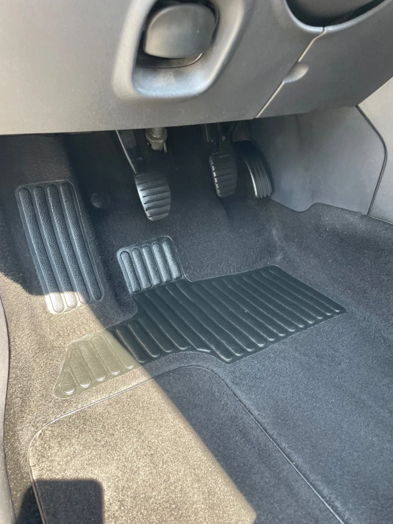 Renault Megane Задна камера , снимка 11 - Автомобили и джипове - 52039052