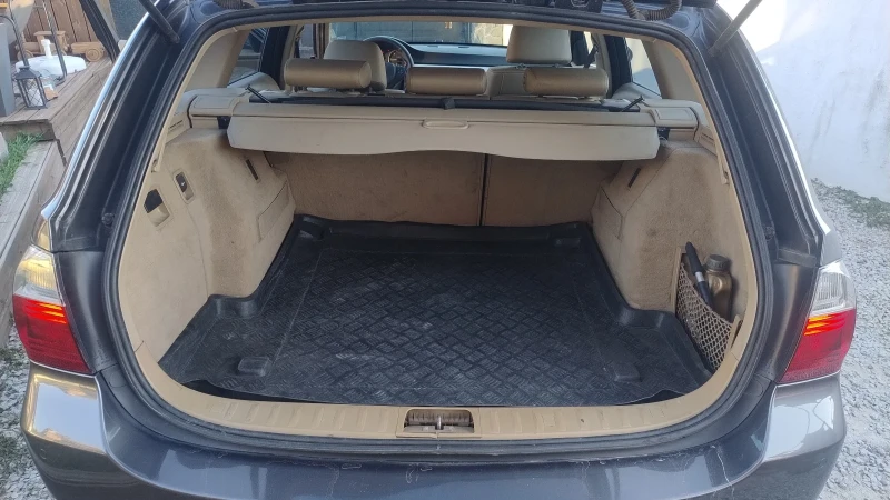 BMW 320, снимка 10 - Автомобили и джипове - 51781367