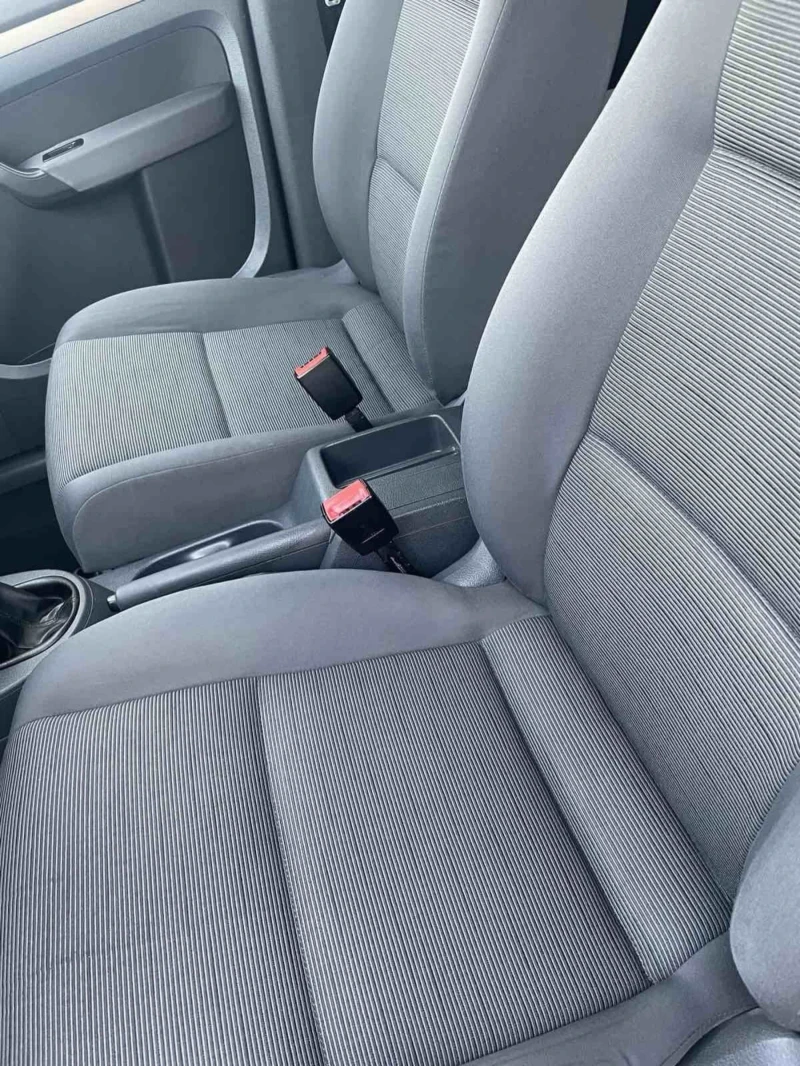 VW Touran Ван, снимка 6 - Автомобили и джипове - 52654491